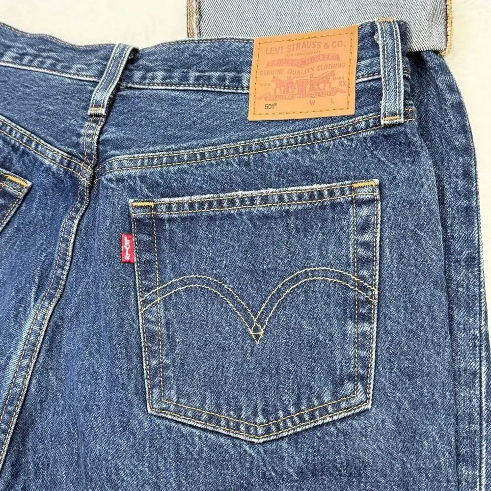 Levi’s Premium Denim 501 Rolled Hem Straight Jeans 29x32 Medium Dark Wash Button